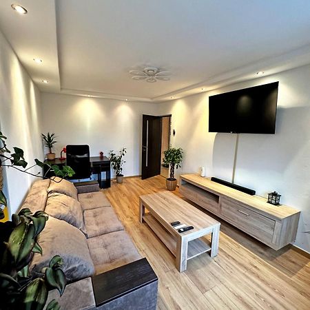 Ultracentral Apartment Târgu Jiu Zewnętrze zdjęcie