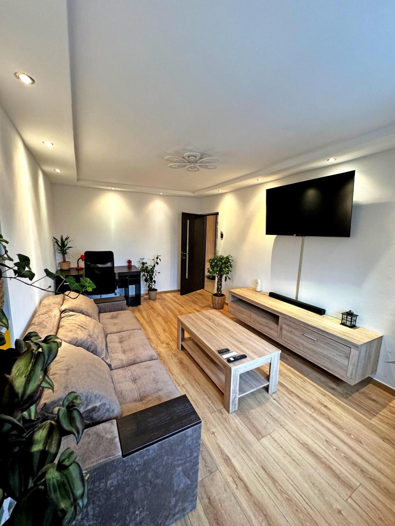 Ultracentral Apartment Târgu Jiu Zewnętrze zdjęcie